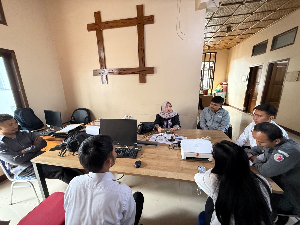 Anggota Bawaslu Garut Lamlam Masropah memberikan materi pengawasan PDPB