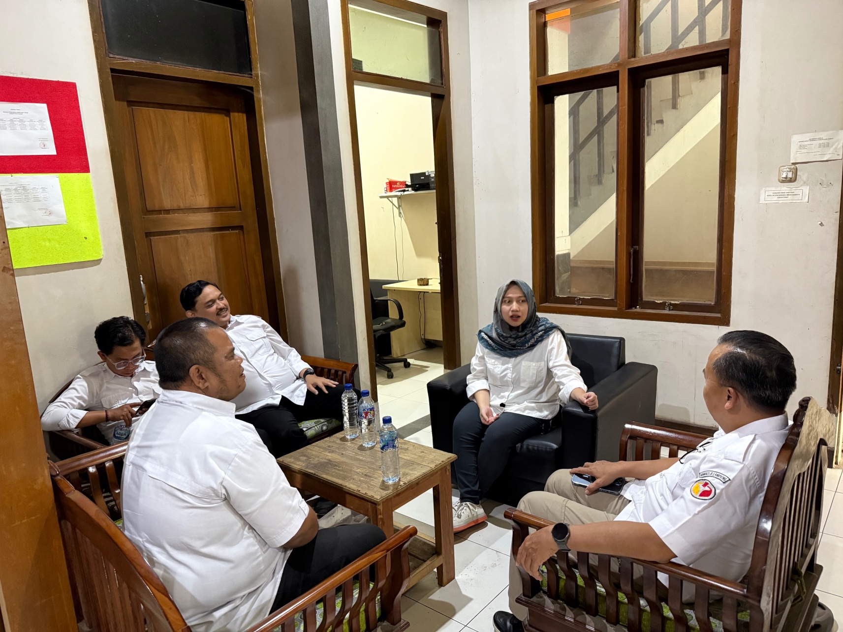 Anggota Bawaslu Garut bersama Kepla Sekretariat Bawaslu Provinsi Jawa Barat Widodo Wuryanto