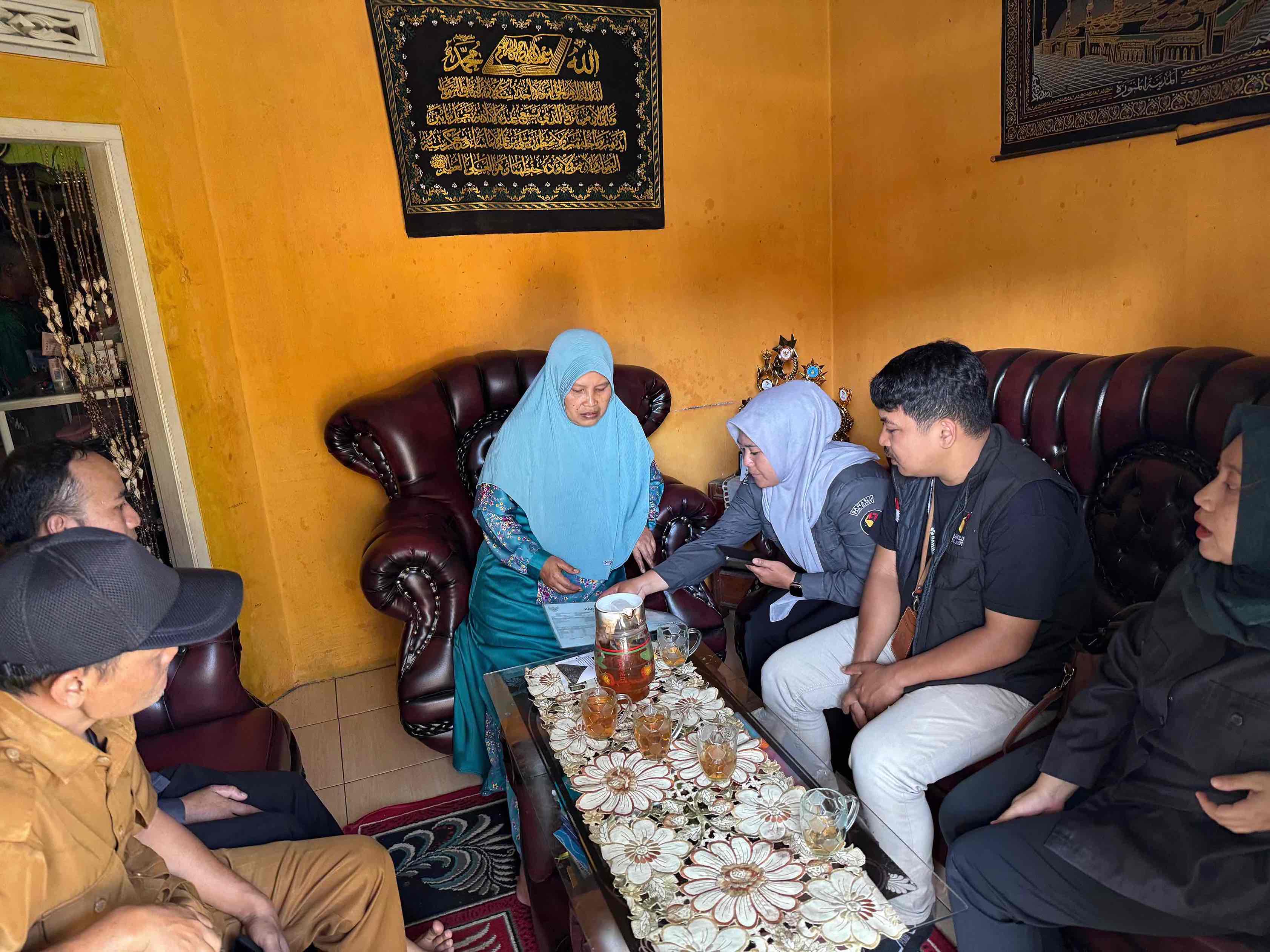 Lamlam Masropah lakukan uji petik di desa sukaraja