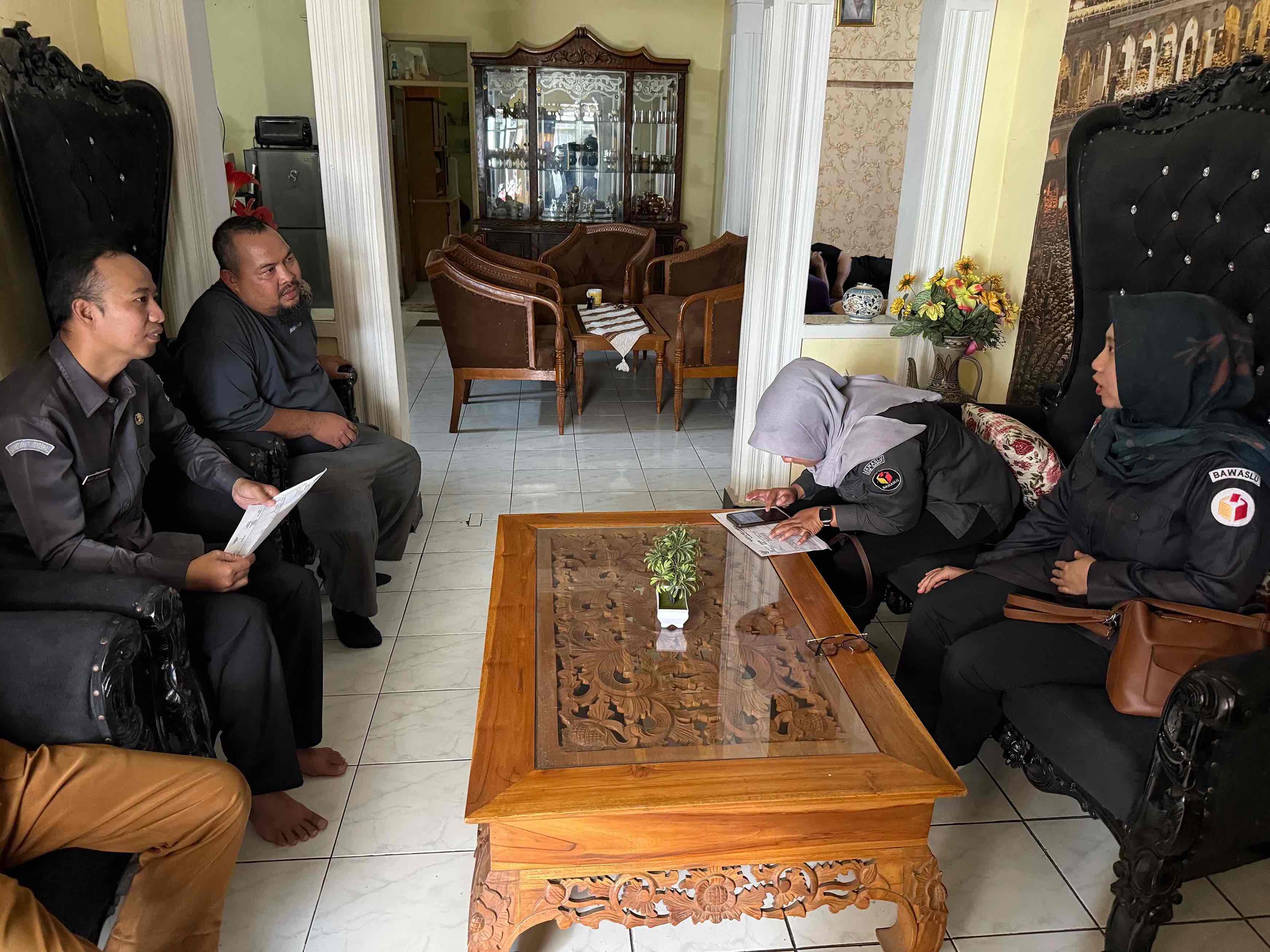 Lamlam Masropah lakukan uji petik di Desa Dayeuhmanggung