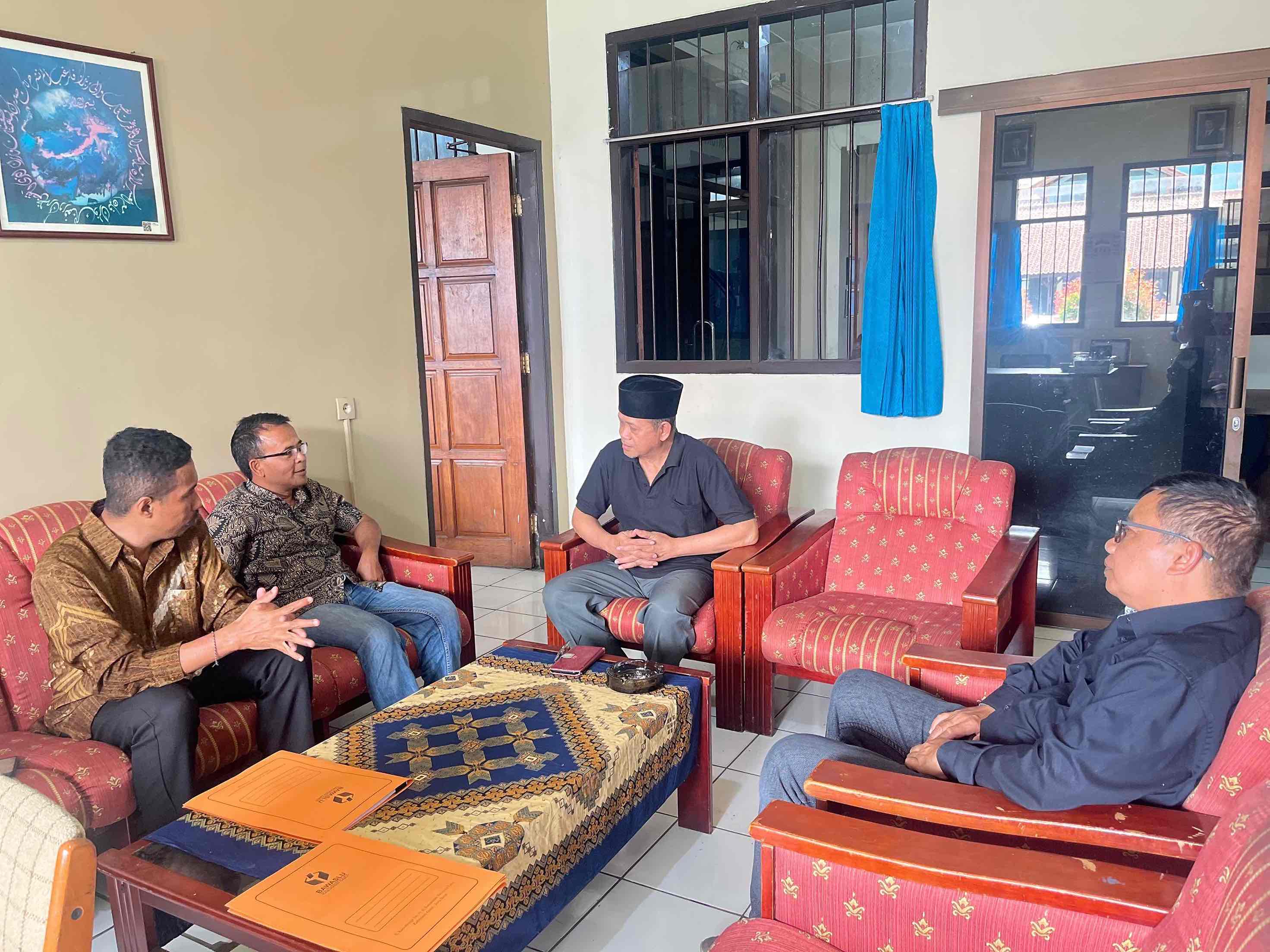 Sosialisasi Kompetisi Debat Penegakan Hukum Pemilu di STAI Musaddadiyah