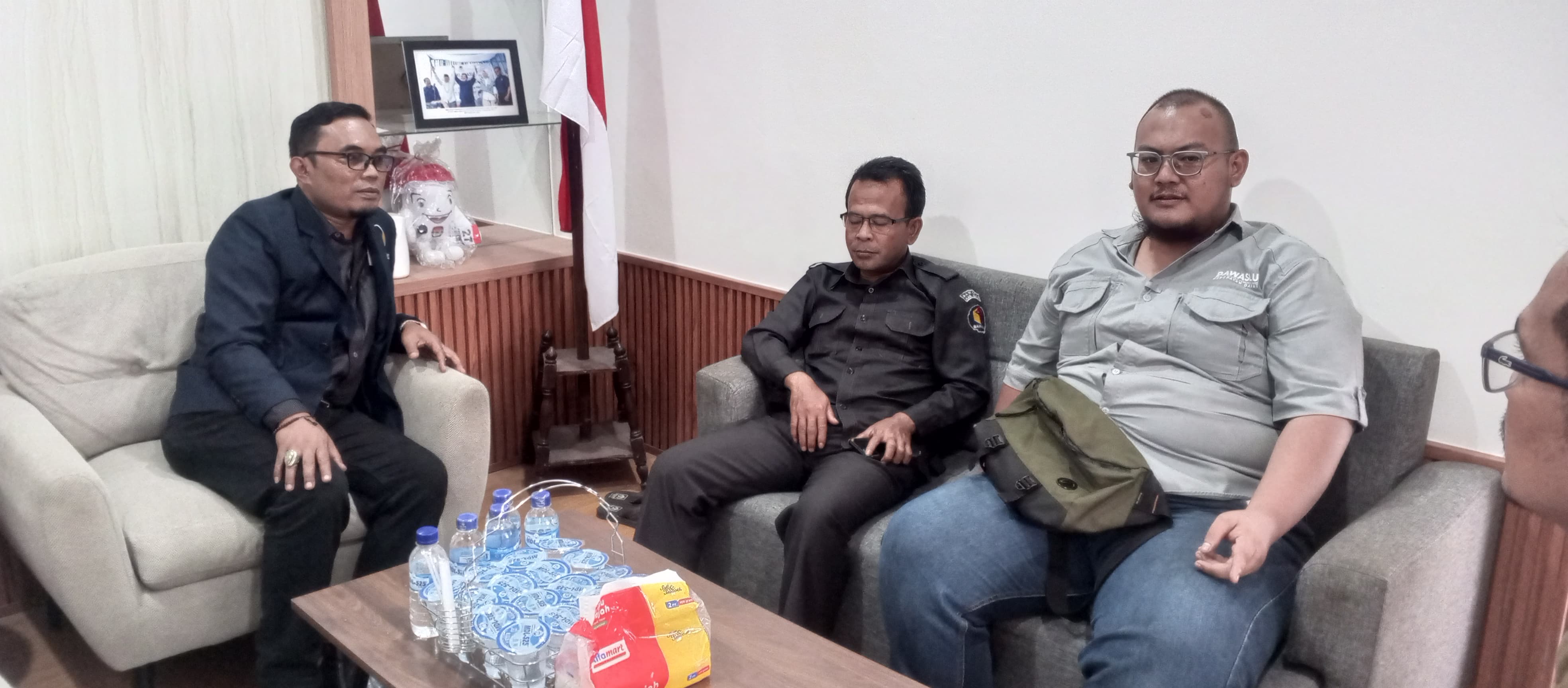 Silaturahmi Pengawasan Non-Tahapan ke Kantor Partai NasDem Garut