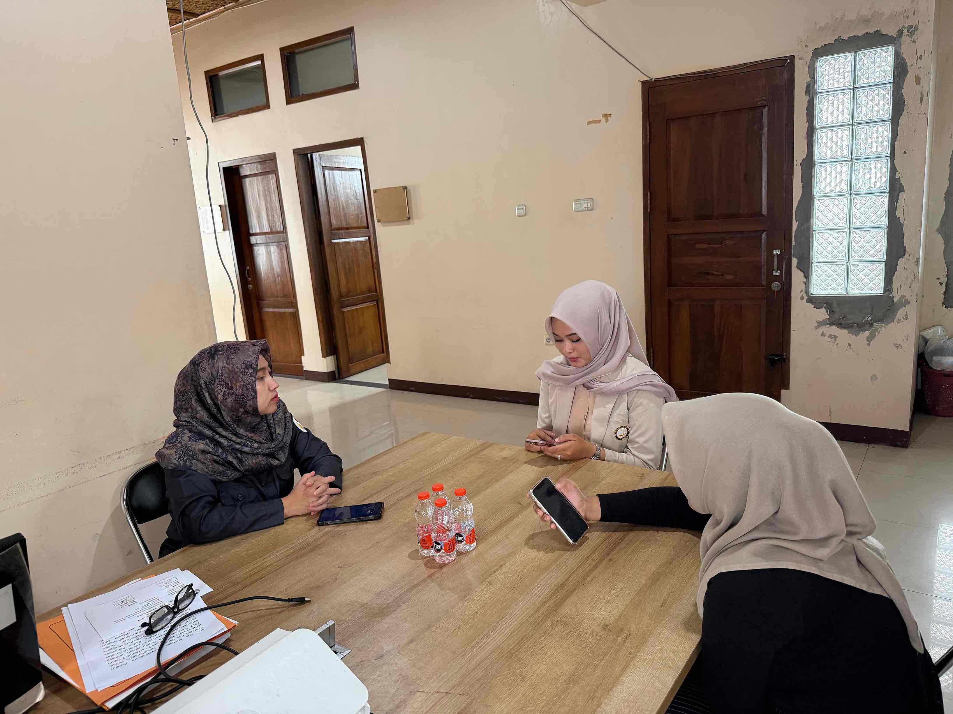 Konsolidasi Demokrasi dengan Mahasiswa Fisip Uniga