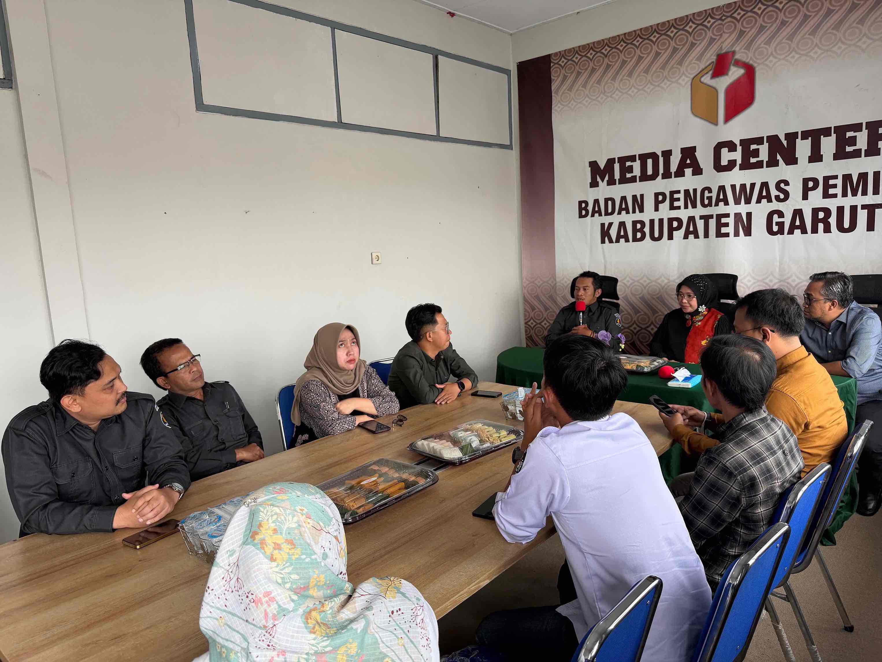 Kunjungan Silaturahmi dan Sosialisasi DKPP RI