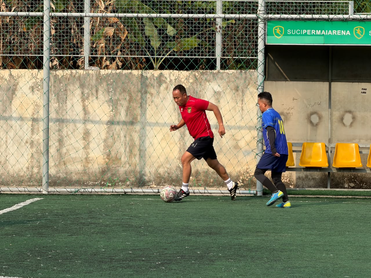Implementasi Jumat Sehati melalui mini soccer di lingkungan Bawaslu Kabupaten Garut