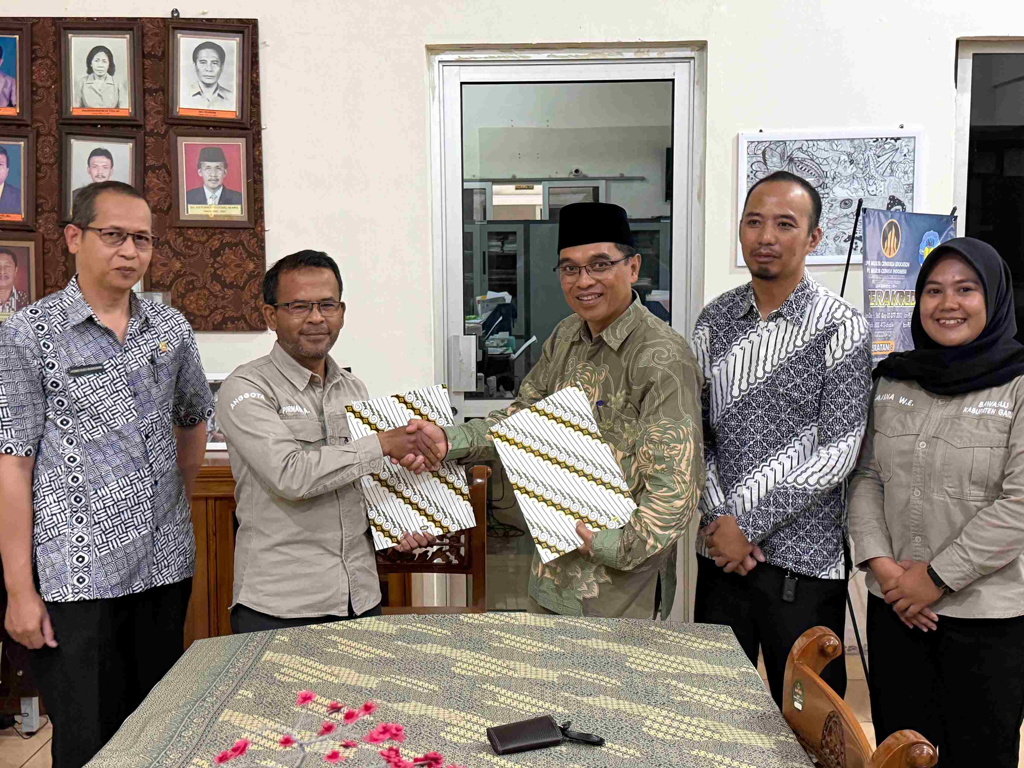 penandatanganan MoU dengan SMAN 6 Garut