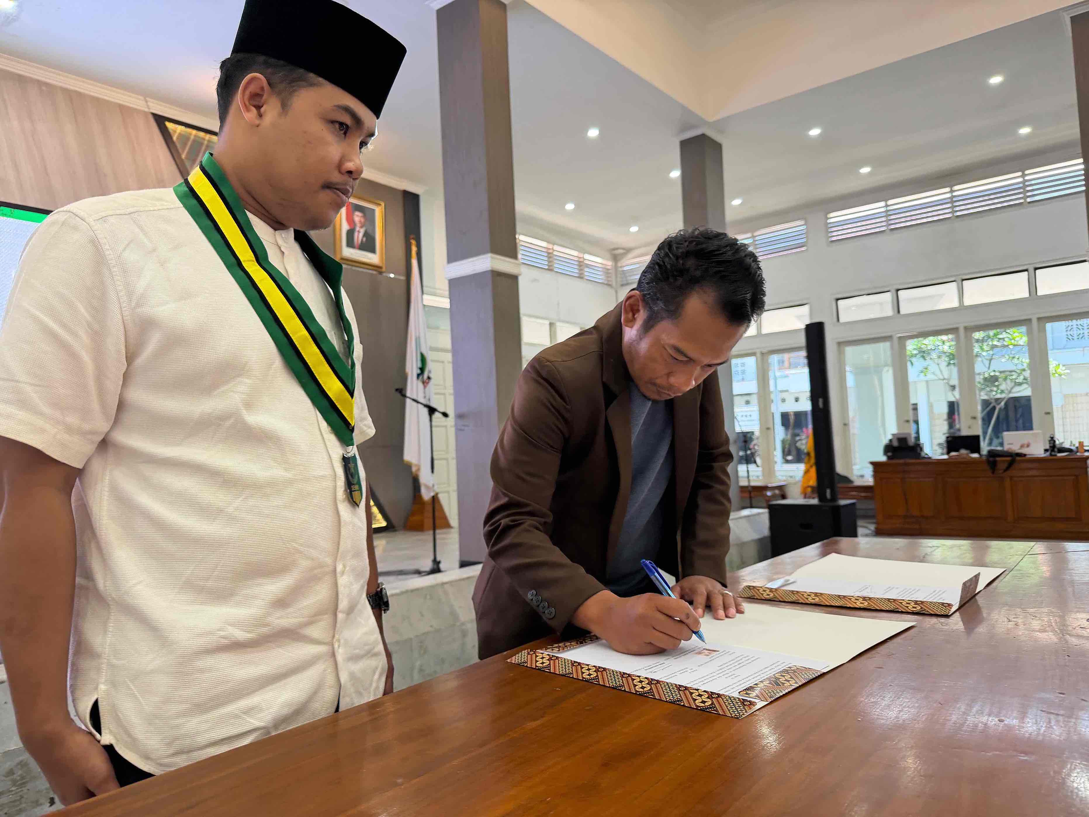 Penandatanganan MoU dengan PD. SEMMI Garut