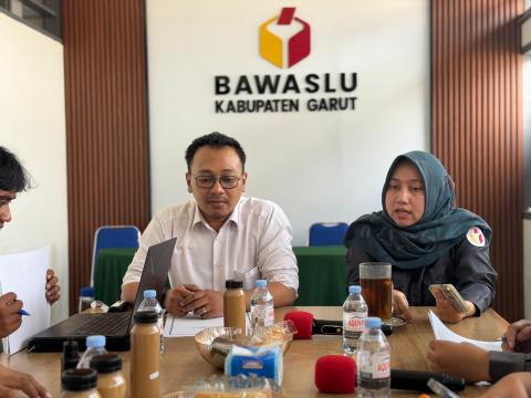 Menerima Koordinasi dari KPU Garut mengenai PDPB