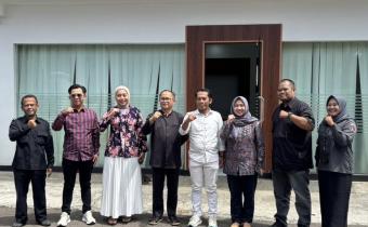 Jajaran Ketua dan Anggota Bawaslu Garut Bersama dengan Wakil Bupati Garut