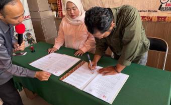 Bawaslu Garut dan PPDI Tandatangani MoU untuk Wujudkan Pengawasan PDPB yang Inklusif