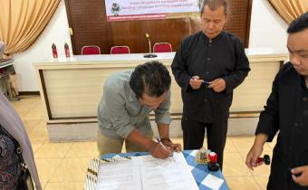 Bawaslu Garut Tandatangani MoU dengan SMA Ciledug Al-Musaddadiyah