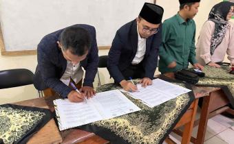 Penandatanganan MoU dengan STIEBs NU Garut