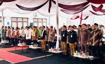 Anggota Bawaslu Garut Ipur Purnama Alamsyah hadiri peresmeian Gedung KPU Garut